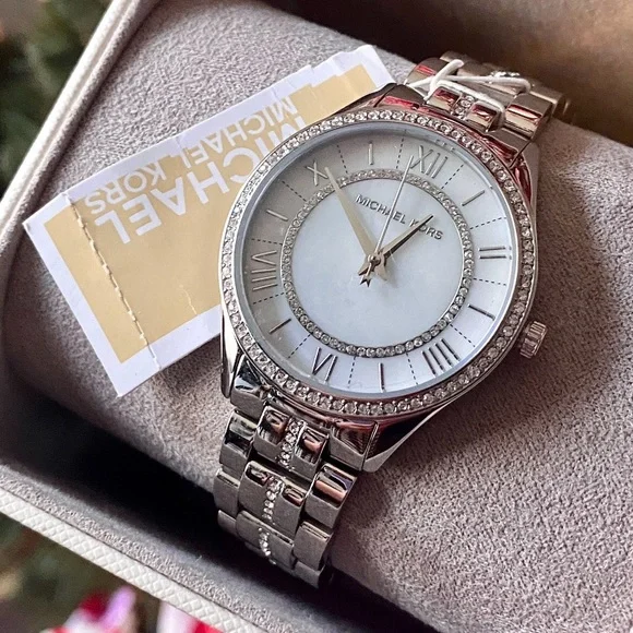 Michael Kors | Accessories | Michael Kors Womens Lauryn  display picture 1